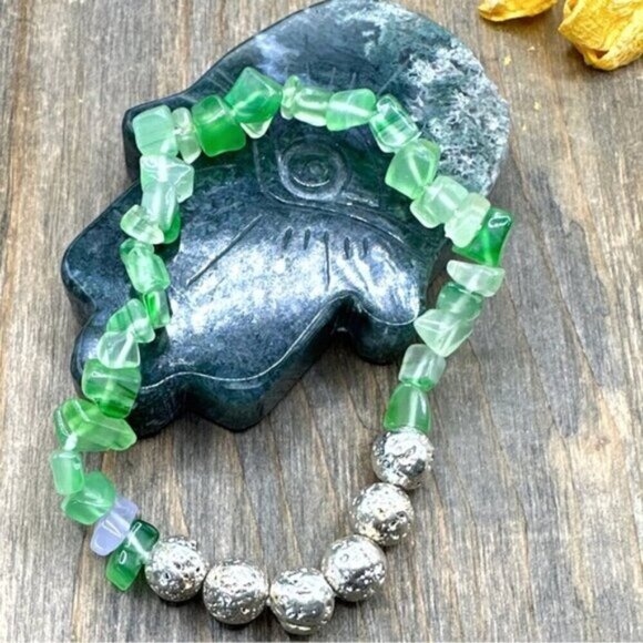 Green Quartz  gold  and silver metallic lava rock beaded bracelet - Picture 1 of 2